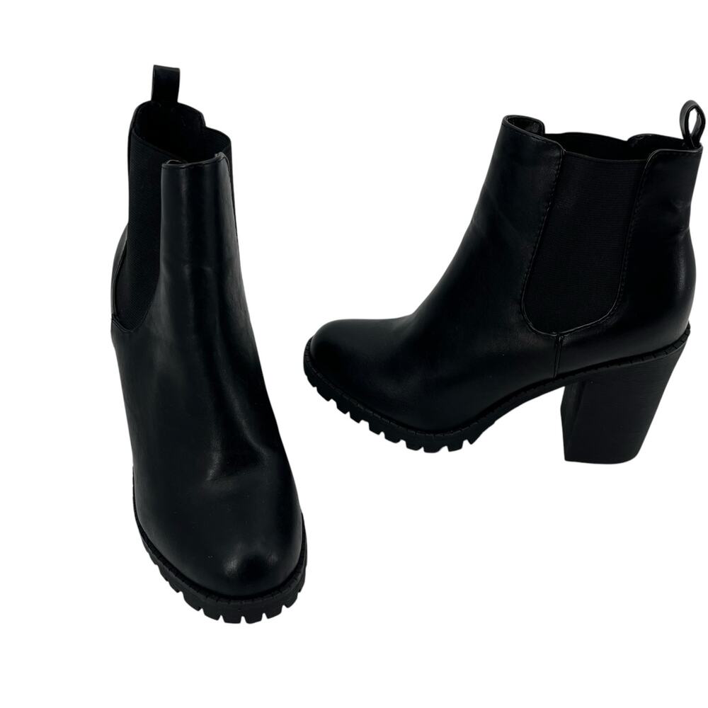 Soda Y2K Chunky Chelsea Womens Boots Sz 9 Lug Sole Grunge Ankle Punk Edgy Street